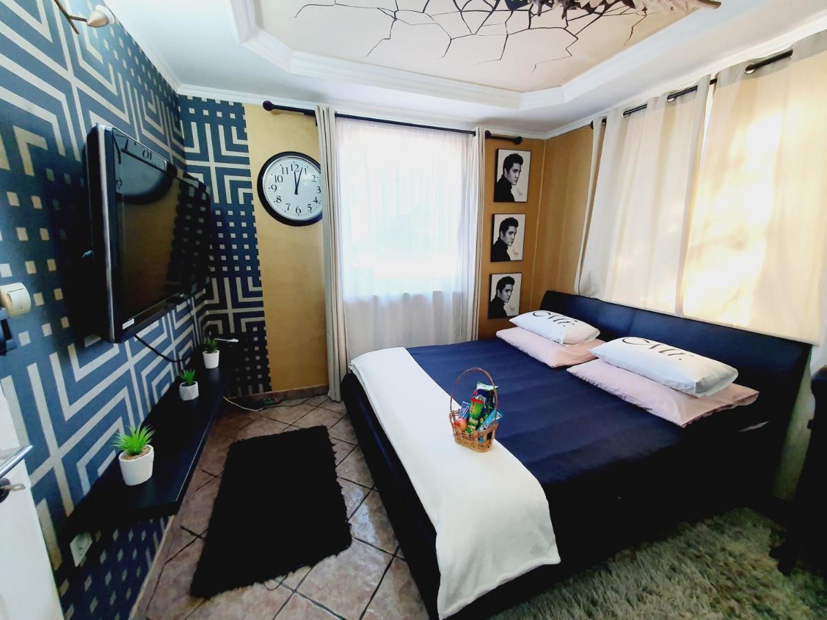 Airport Luxury Apartman 42 Vecsés Buitenkant foto