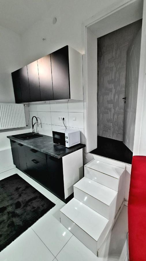 Airport Luxury Apartman 42 Vecsés Buitenkant foto