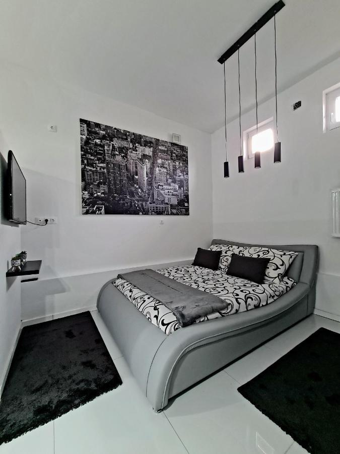 Airport Luxury Apartman 42 Vecsés Buitenkant foto