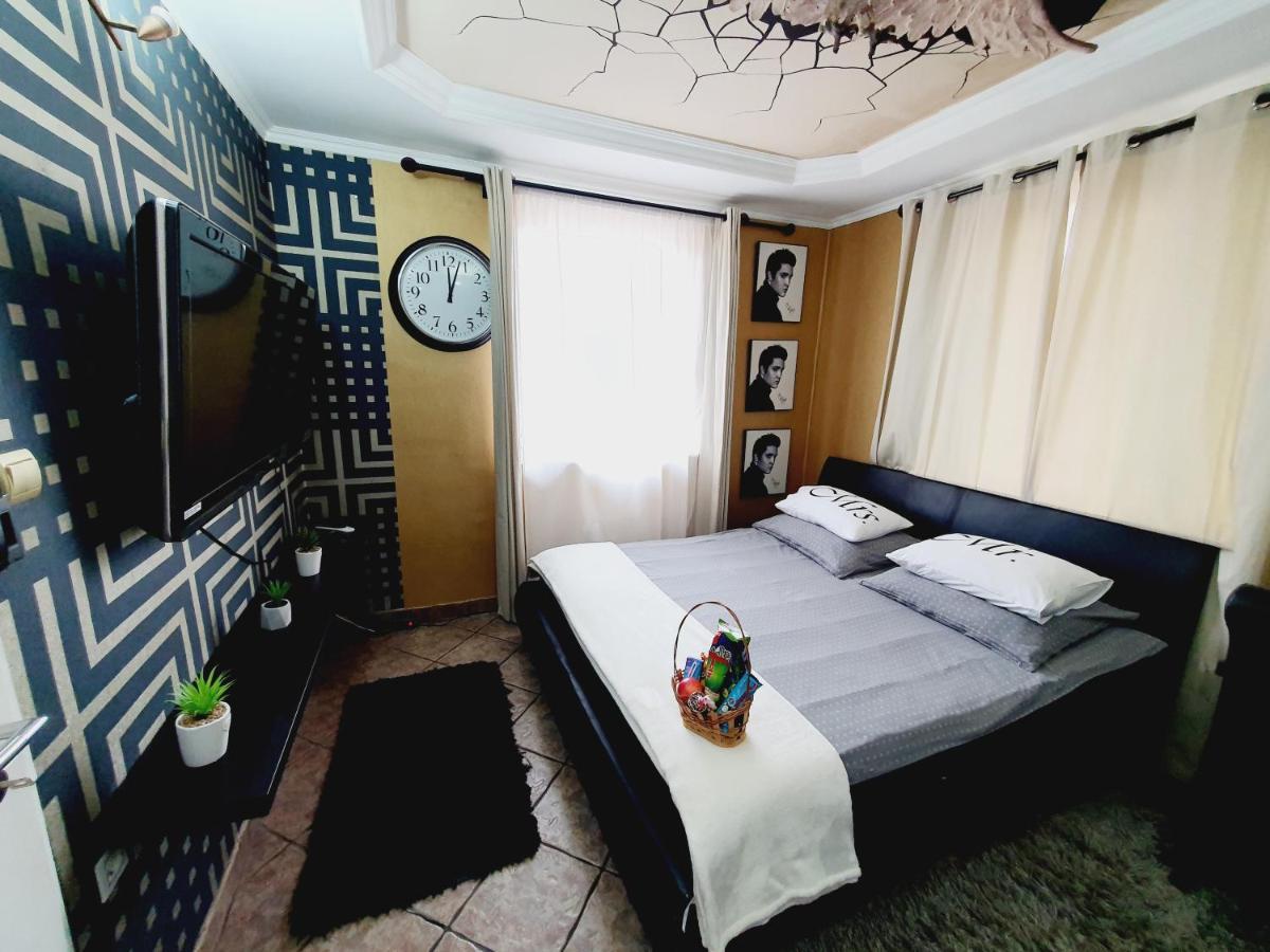 Airport Luxury Apartman 42 Vecsés Buitenkant foto