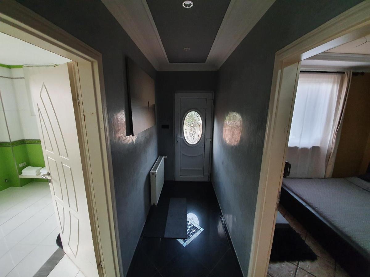 Airport Luxury Apartman 42 Vecsés Buitenkant foto